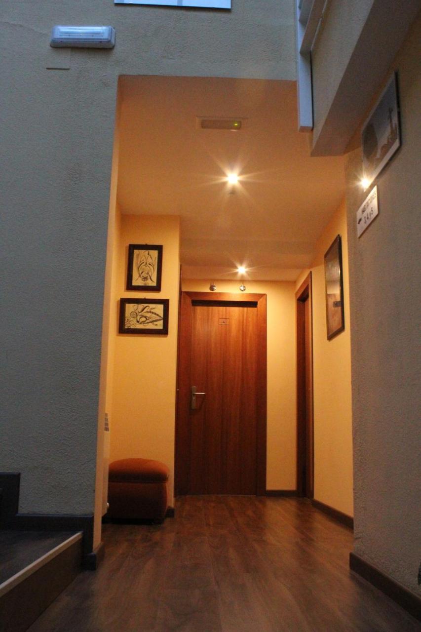 בחאר Hostal Extremeno מראה חיצוני תמונה